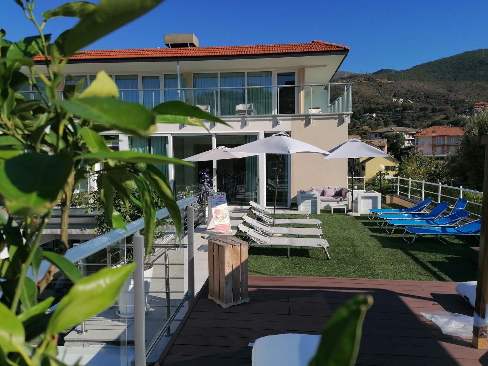 Poggio Hotel Arenzano Esterno foto